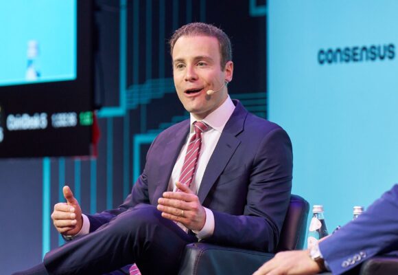 U.S. CFTC chief puts staff on notice to create crypto regulations if Clarity Act fails
