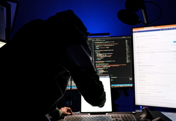 Bitcoin cold-wallet attack spreads to 4,500 addresses as losses near $89 million