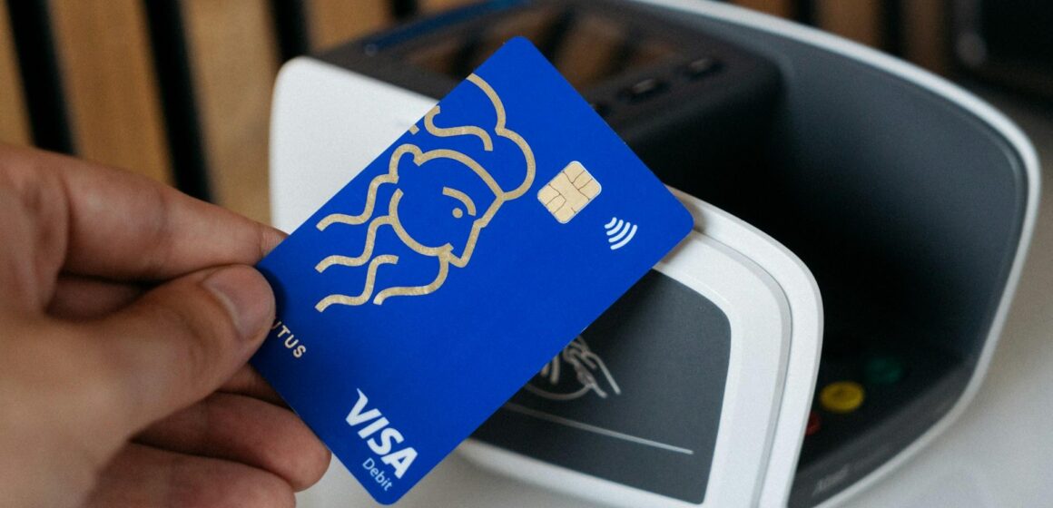 A $1.1 million crypto card hack crashed a neobank’s token 49%