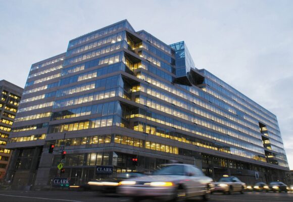 IMF finds demand for tokenized stocks, says the market is still volatile, illiquid